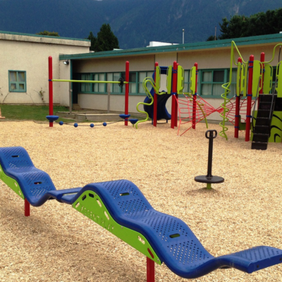 Kent Elementary Playground with engineered wood fibre chips