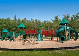 Pipestone-Creek-Playground