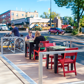 Dero-Street-Designs-Parklet