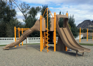Osoyoos Cottages Play Structure with slides