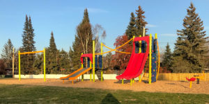 Quinson Park with slides and swings