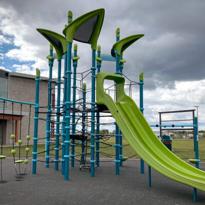 Netplex playground with double slide